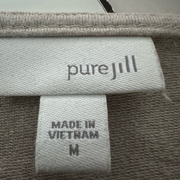 Pure J.Jill Tan 3/4 sleeves v-neck cotton modal blend Top. Size Medium - Picture 4 of 4